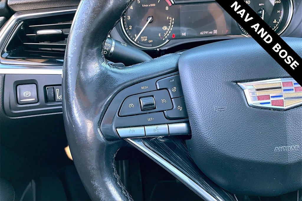 Used 2023 Cadillac XT6 Premium Luxury image 20