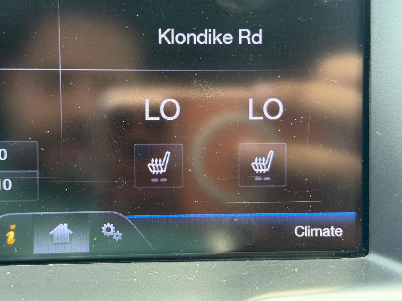 Used 2013 Ford Edge SEL FWD image 25