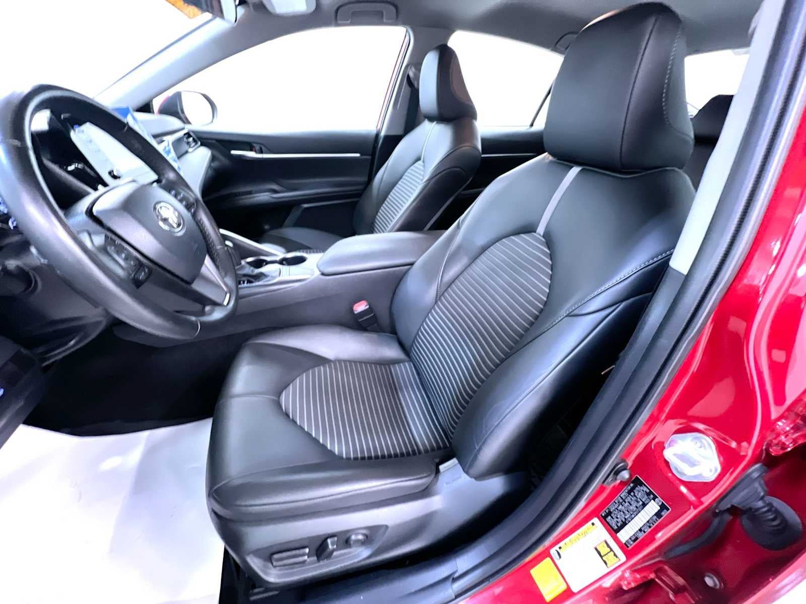 Used 2023 Toyota Camry SE w/ Blackout Package (TMS) FWD image 14