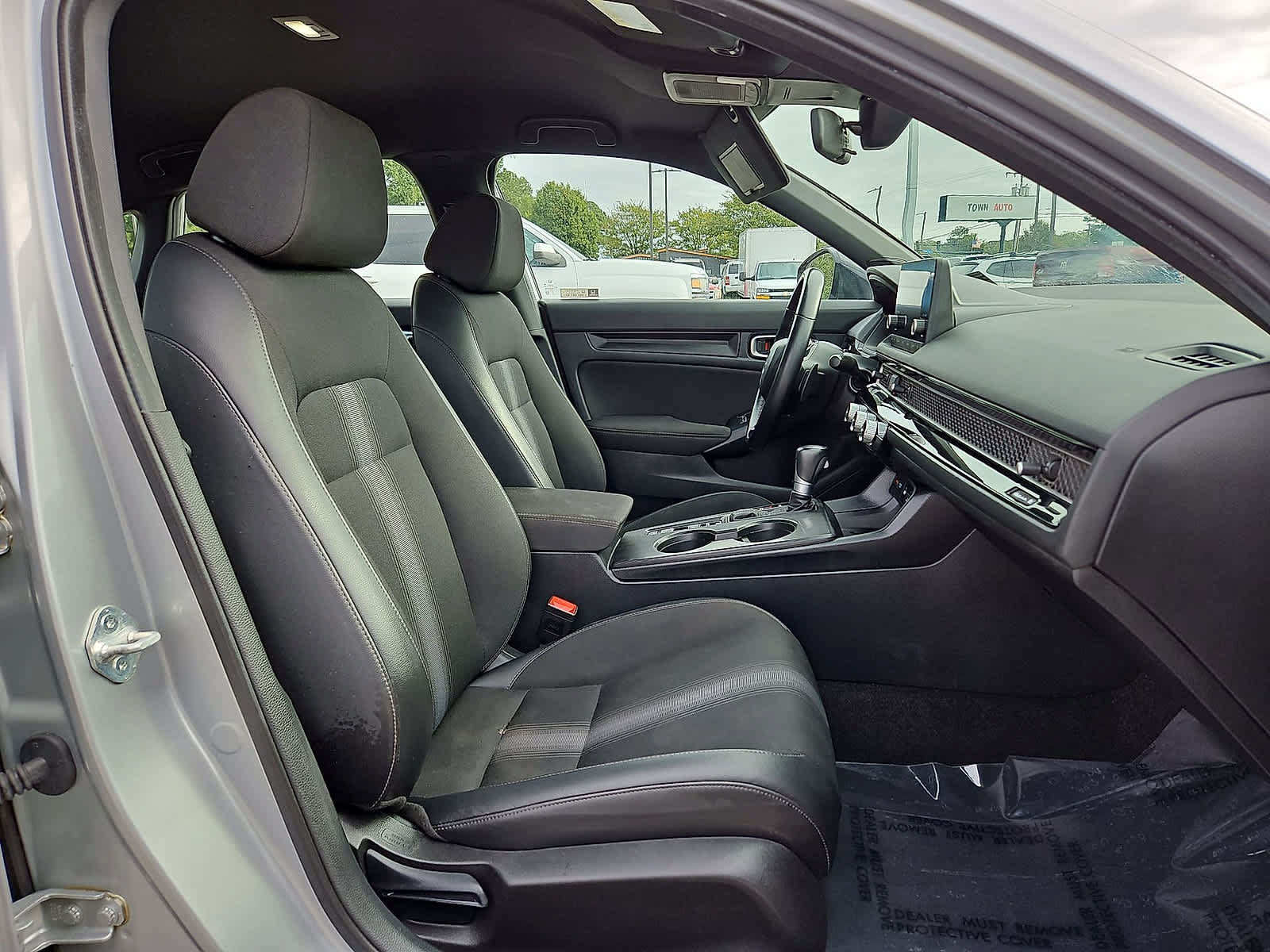 Used 2025 Honda Civic Sport image 31