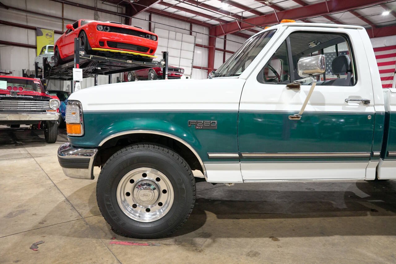 Used 1995 Ford F250 2WD Regular Cab image 3