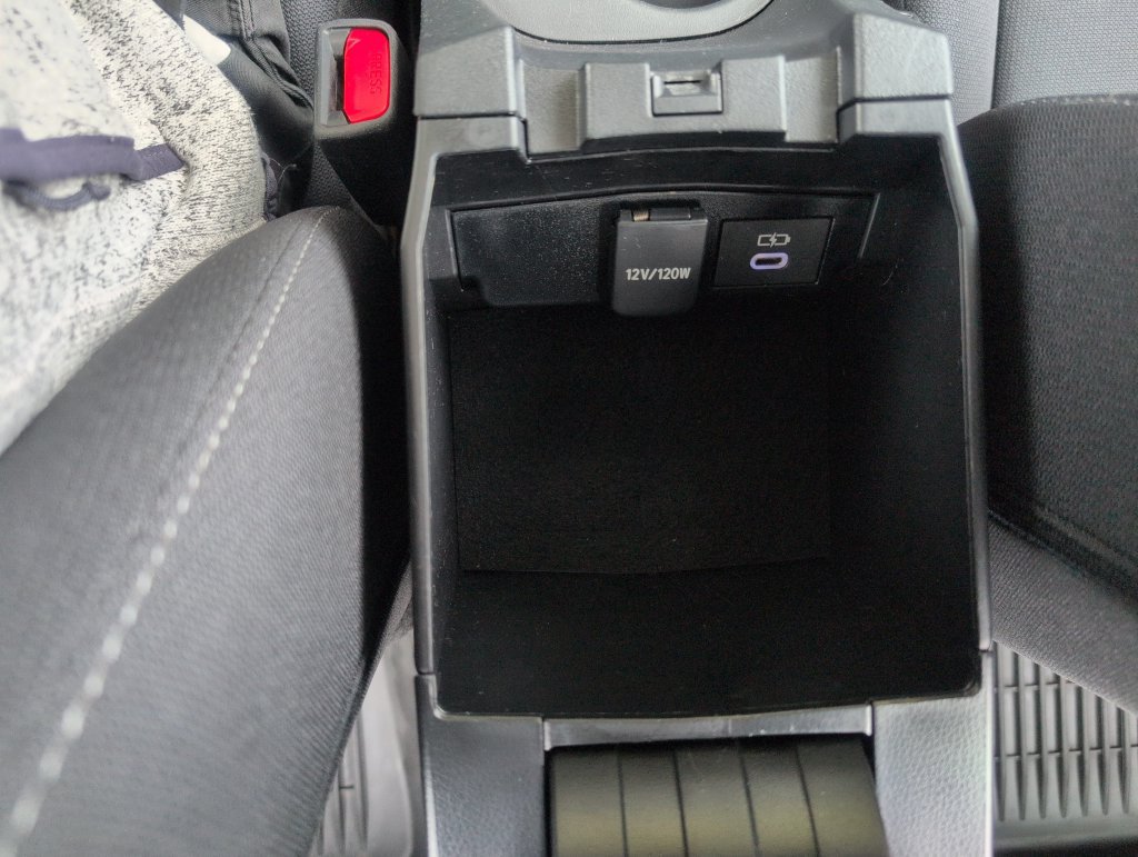 Used 2024 Toyota Corolla LE FWD image 27