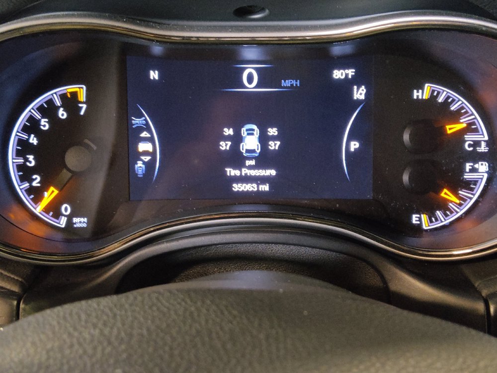 Used 2018 Jeep Grand Cherokee High Altitude RWD image 23