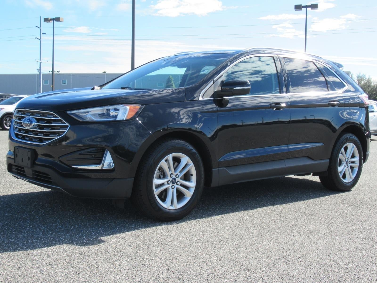 Used 2020 Ford Edge SEL w/ Convenience Package AWD/4WD image 3