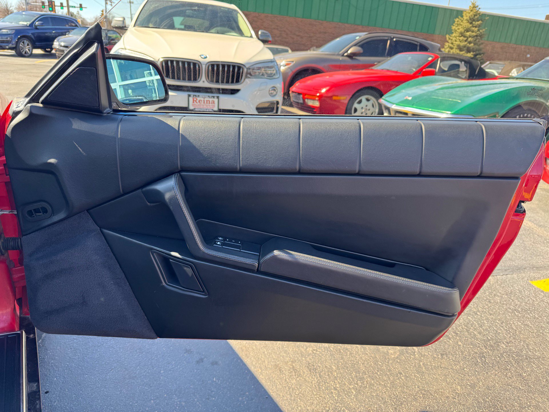 Used 1993 Cadillac Allante FWD image 27