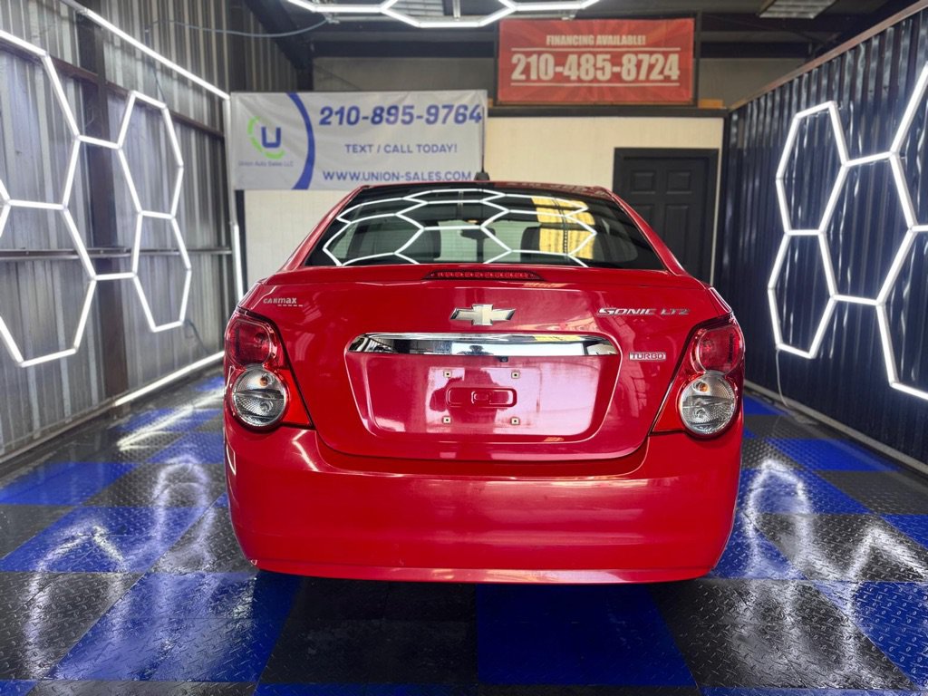 Used 2016 Chevrolet Sonic LTZ FWD image 17