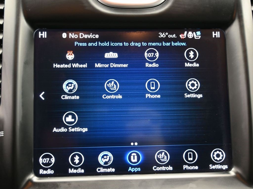 Used 2019 Chrysler 300 Limited image 26