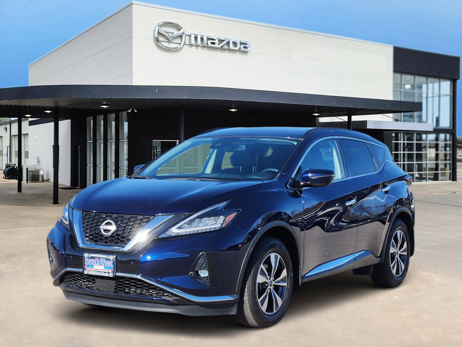 Used 2024 Nissan Murano SV image 2