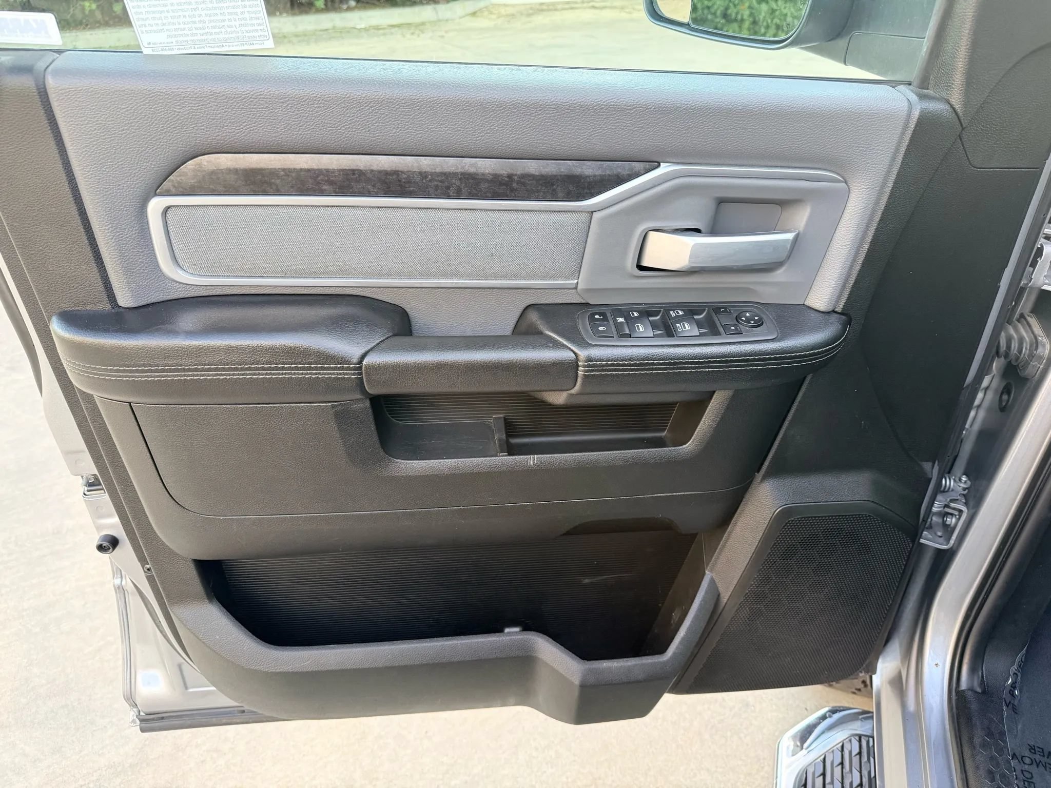 Used 2022 RAM 2500 Big Horn AWD/4WD image 14