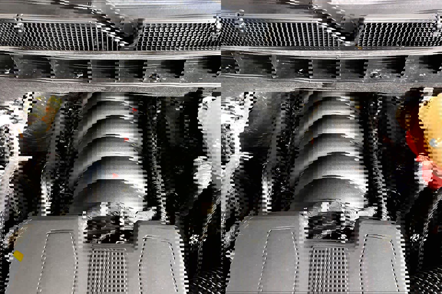 Used 2023 GMC Yukon Denali Ultimate AWD/4WD image 32