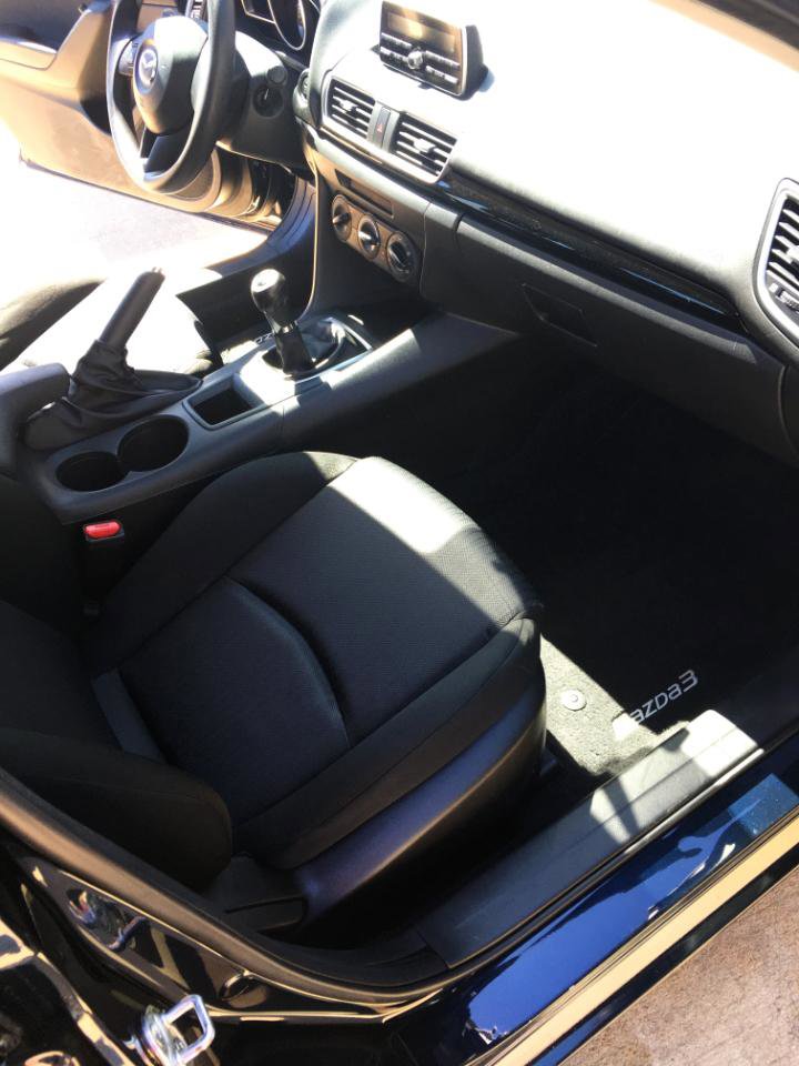 Used 2014 MAZDA MAZDA3 i SV image 14