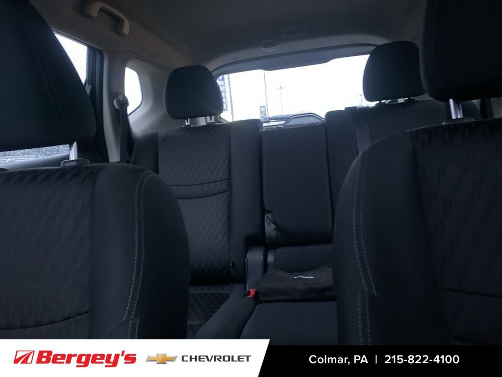 Used 2018 Nissan Rogue S image 39