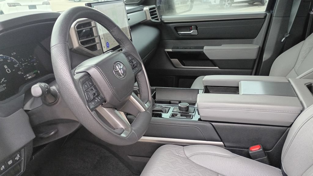 Used 2025 Toyota Sequoia Limited AWD/4WD image 19