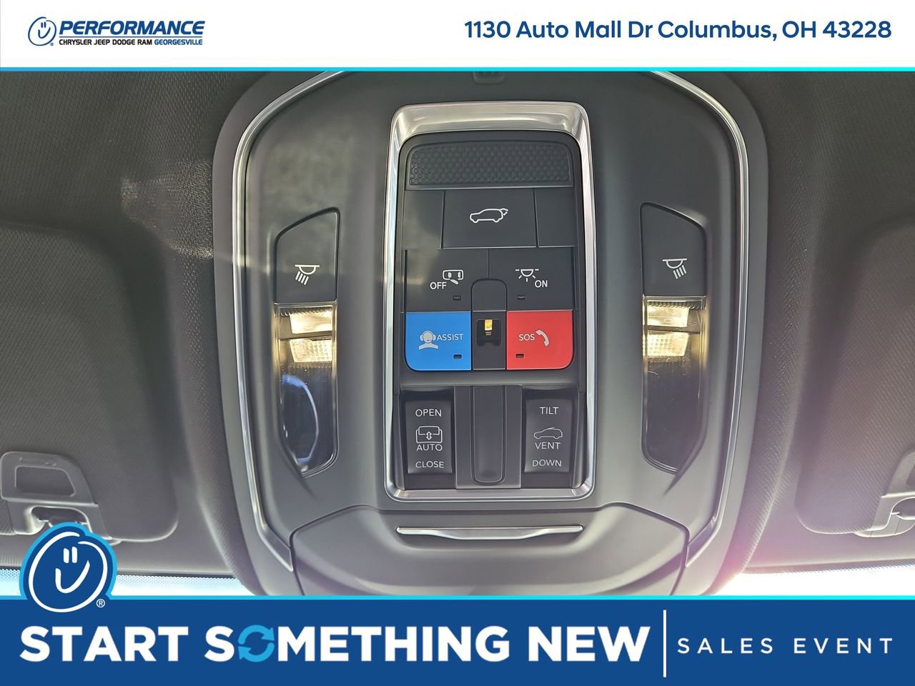 New 2025 Jeep Grand Cherokee Altitude image 23