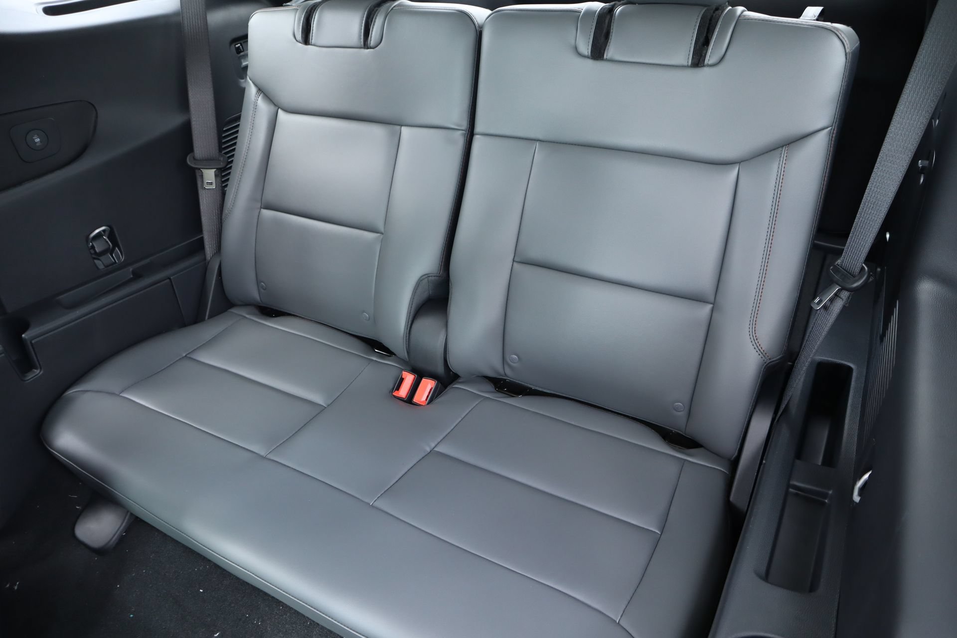New 2026 Ford Explorer Active w/ Active Comfort Package AWD/4WD image 15