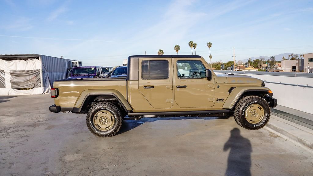 New 2026 Jeep Gladiator Willys AWD/4WD image 13