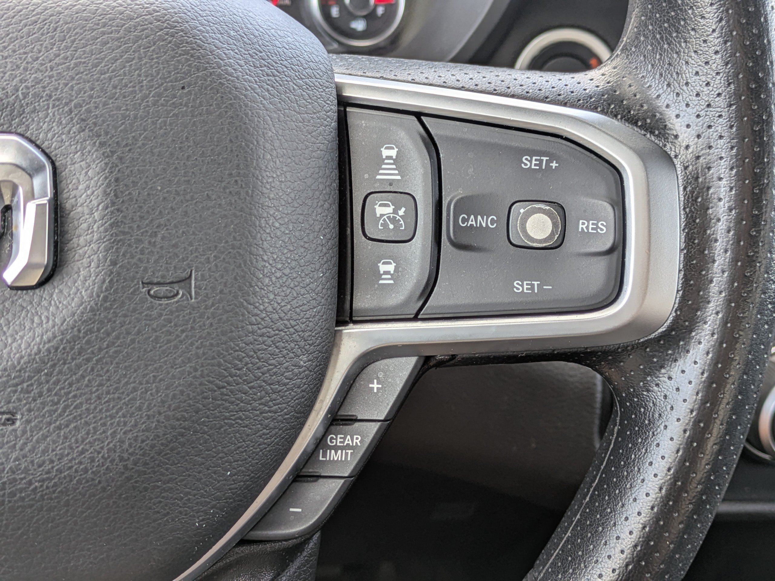 Used 2025 RAM 1500 Tradesman AWD/4WD image 21