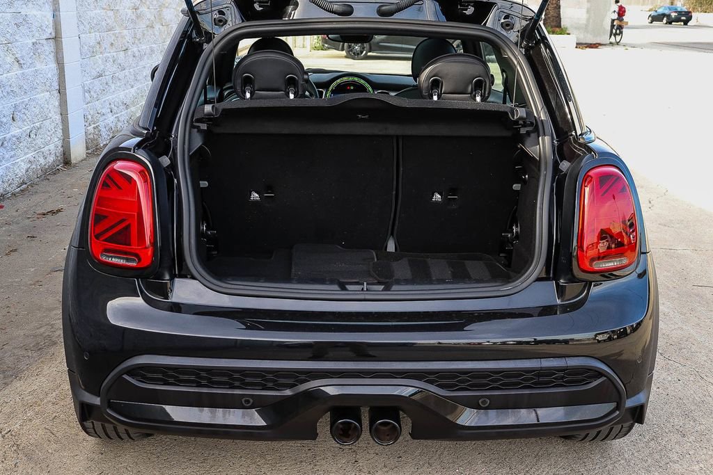 Used 2022 MINI Cooper S image 25