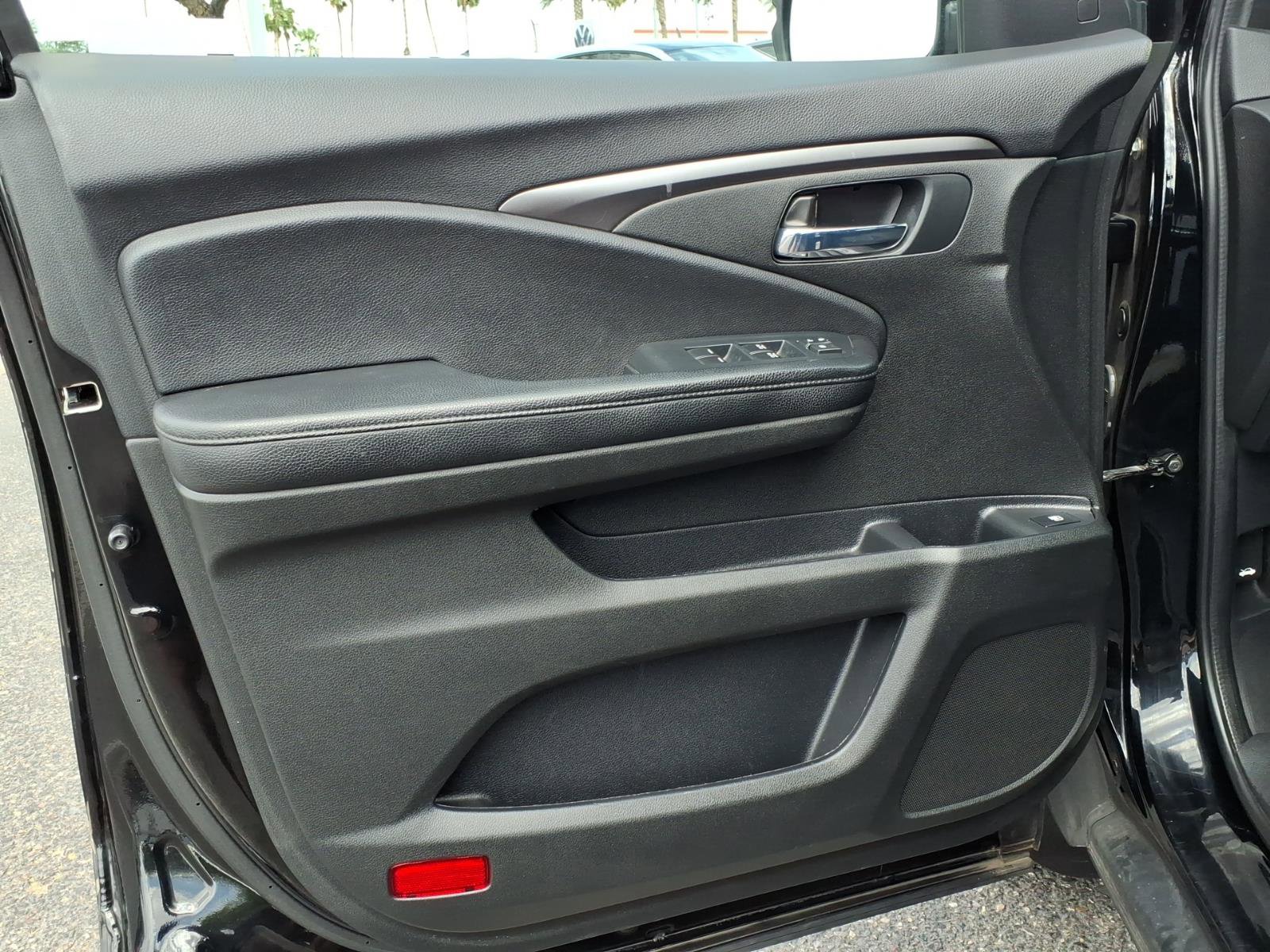 Used 2022 Honda Pilot Sport image 17