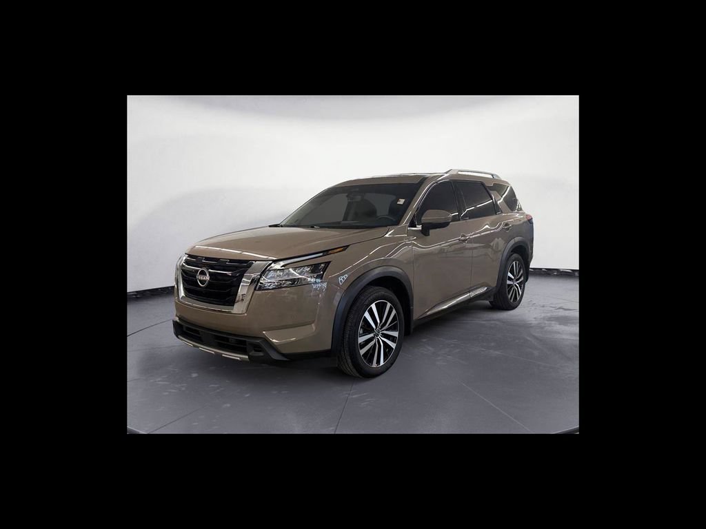 Used 2023 Nissan Pathfinder Platinum AWD/4WD image 2