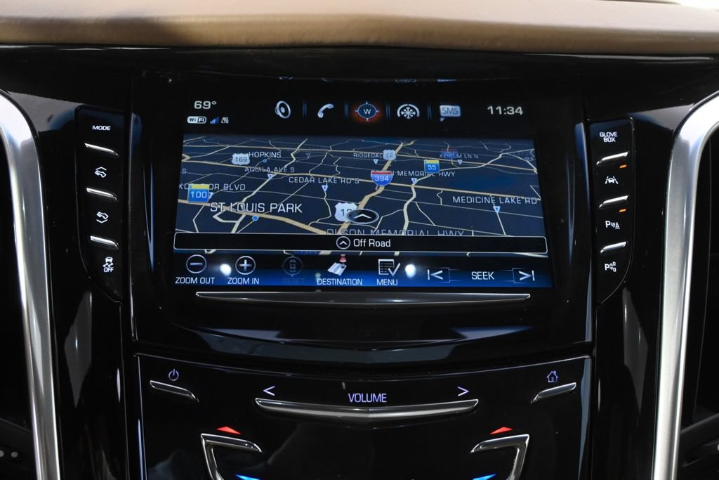 Used 2019 Cadillac Escalade Platinum AWD/4WD image 29