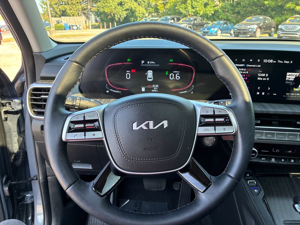 Used 2025 Kia Telluride EX AWD/4WD image 12
