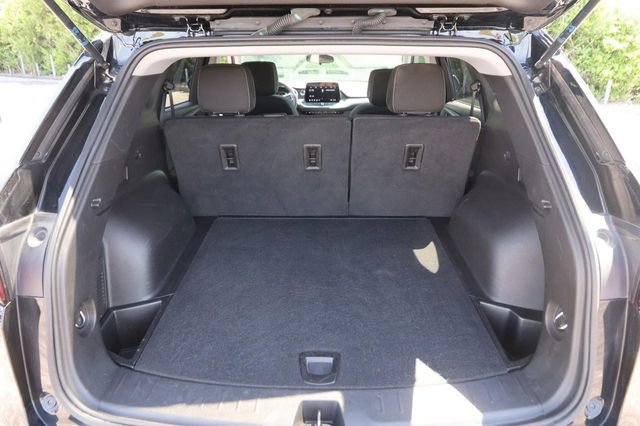 Used 2025 Chevrolet Blazer LT AWD/4WD image 7