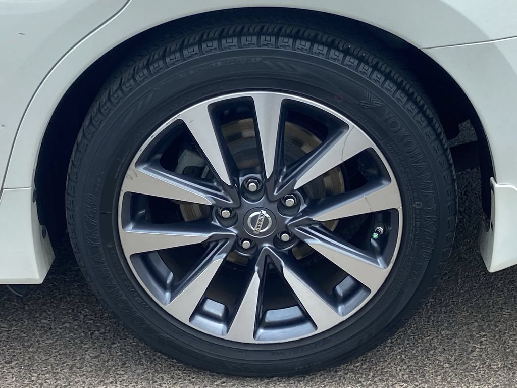 Used 2017 Nissan Altima 2.5 SV w/ Convenience Package FWD image 29