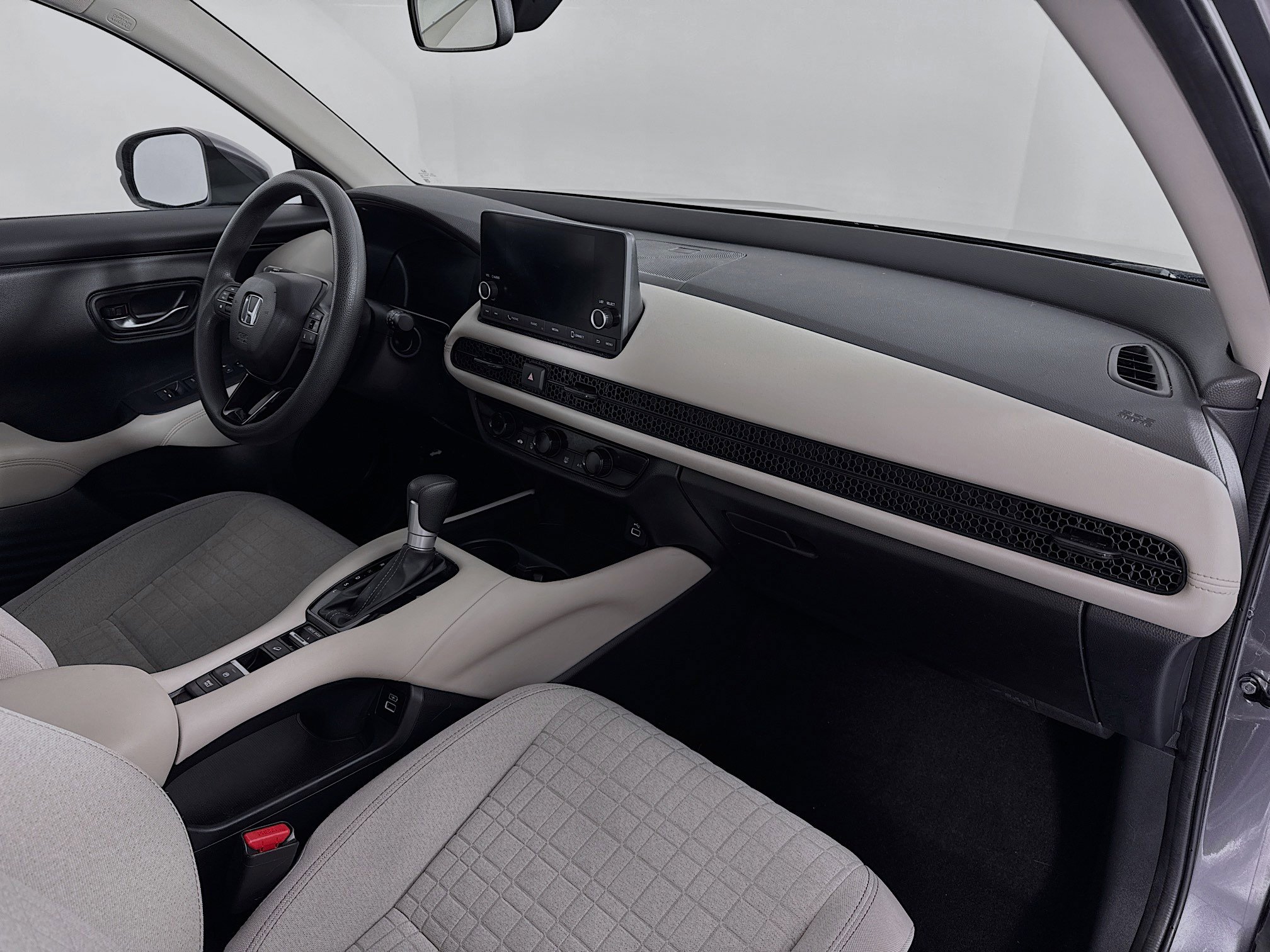 Certified 2023 Honda HR-V LX image 26