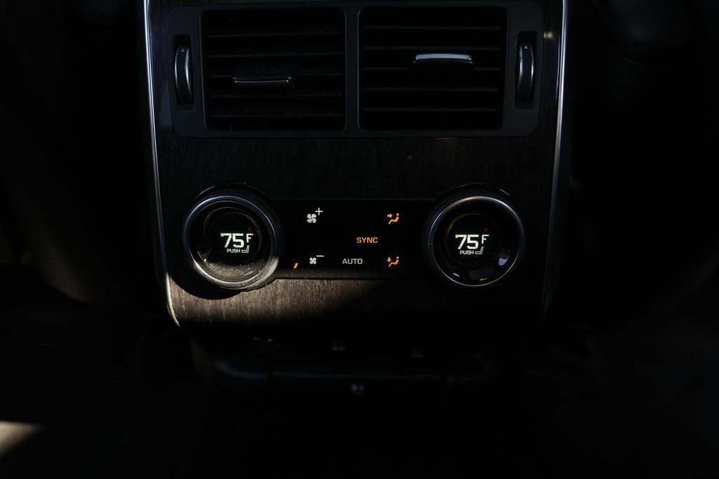 Used 2020 Land Rover Range Rover Sport HSE image 43