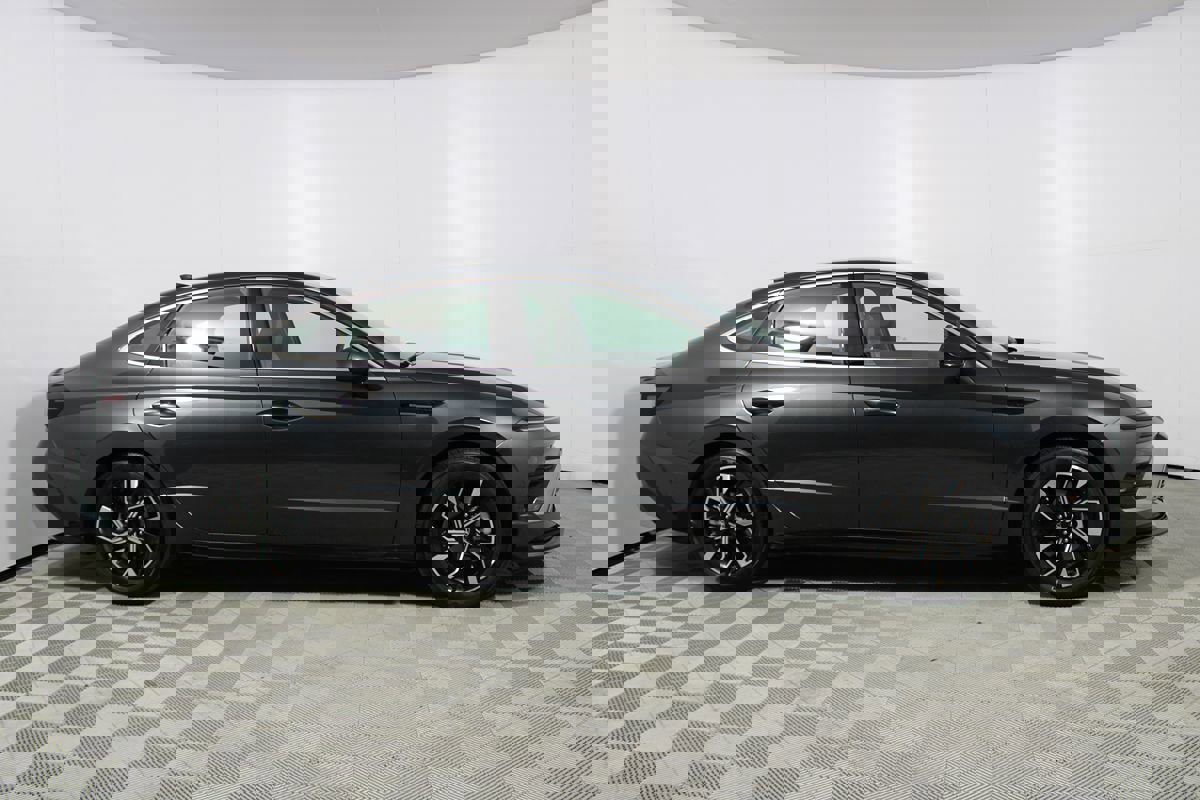 Used 2025 Hyundai Sonata SEL image 32