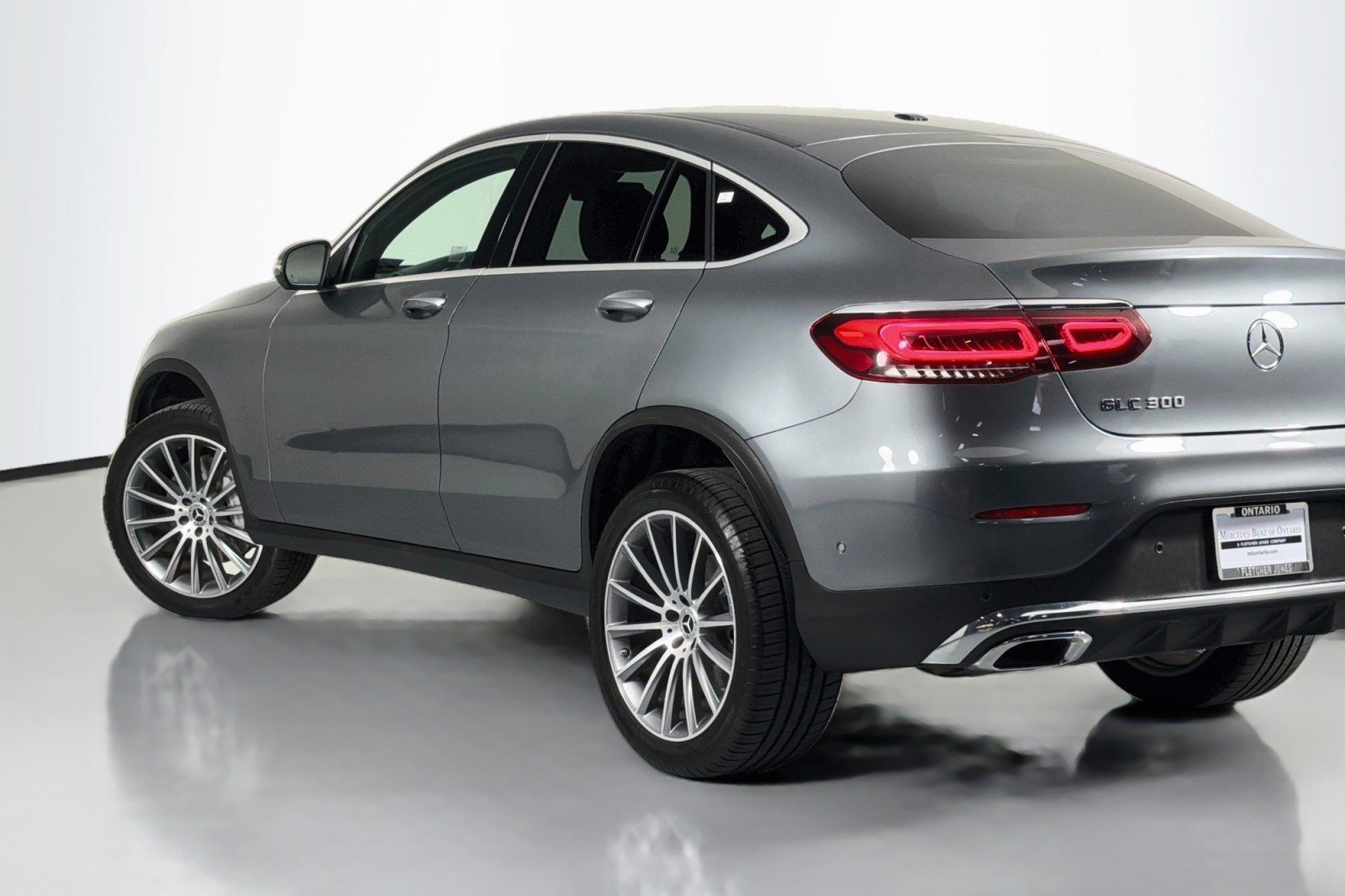 Used 2022 Mercedes-Benz GLC 300 4MATIC Coupe image 15