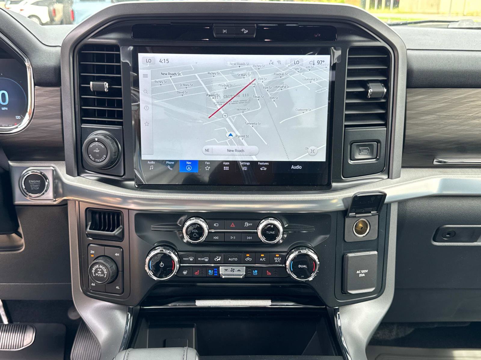 New 2025 Ford F150 Lariat w/ Equipment Group 501A Mid image 11