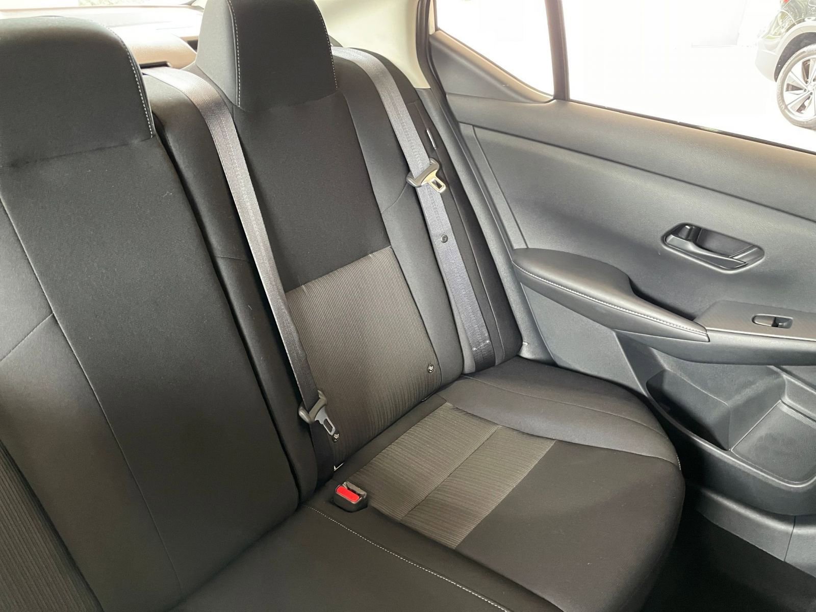 Used 2025 Nissan Sentra SV image 36