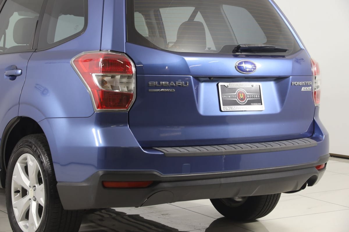 Used 2016 Subaru Forester 2.5i w/ Alloy Wheel Package AWD/4WD image 18