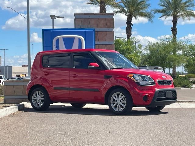 Used 2013 Kia Soul + image 3