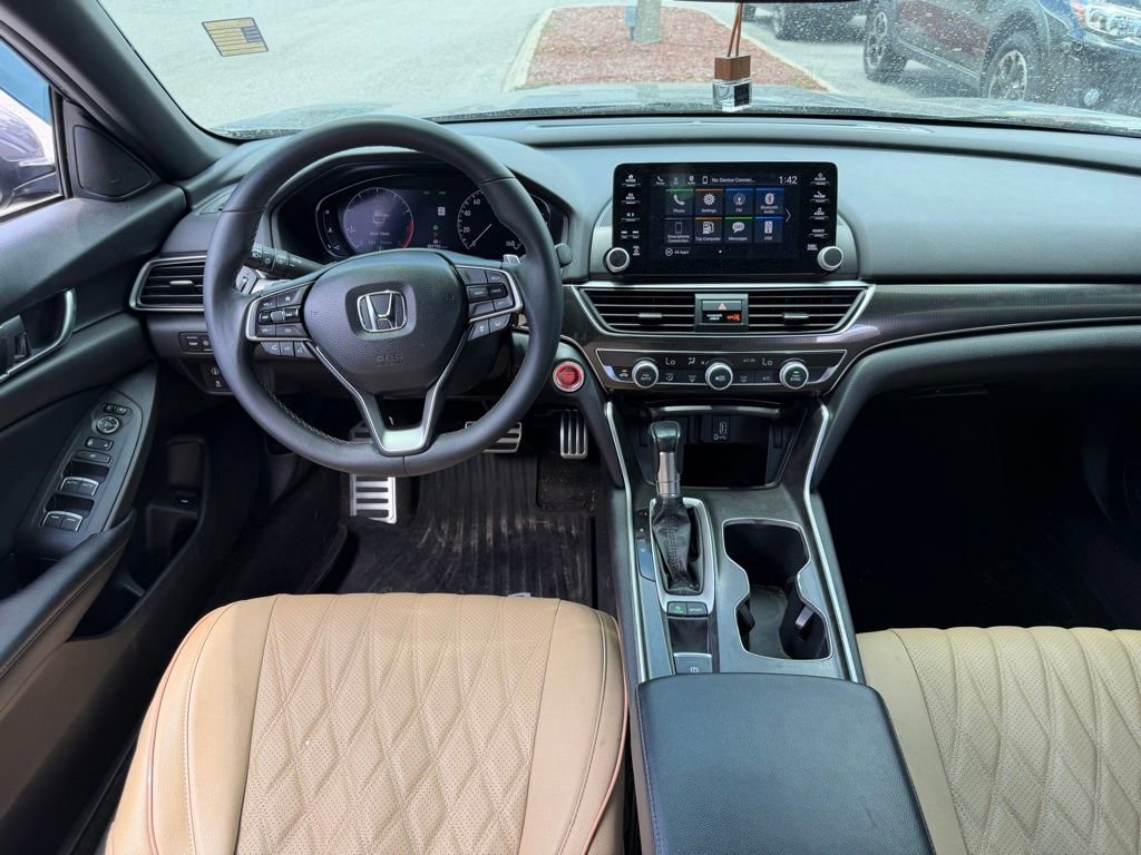 Used 2018 Honda Accord Sport image 19