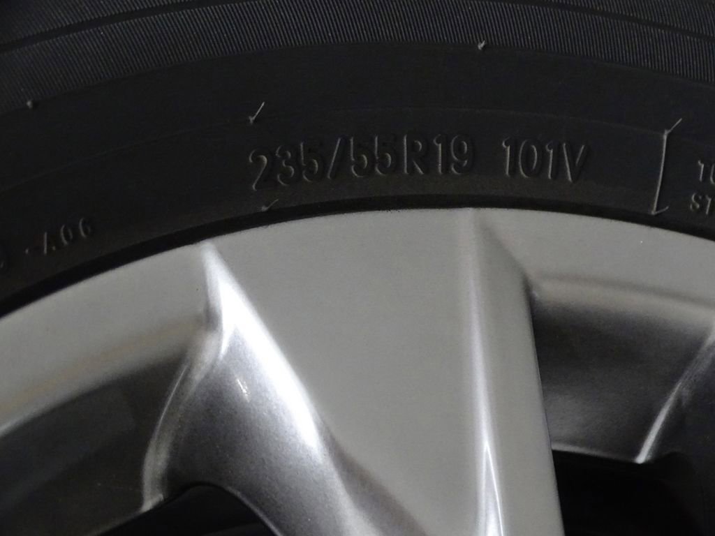 Used 2021 Toyota RAV4 XLE Premium image 36