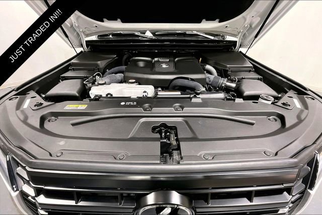 Used 2025 Lexus GX 550 w/ Accessory Package (2T) image 9