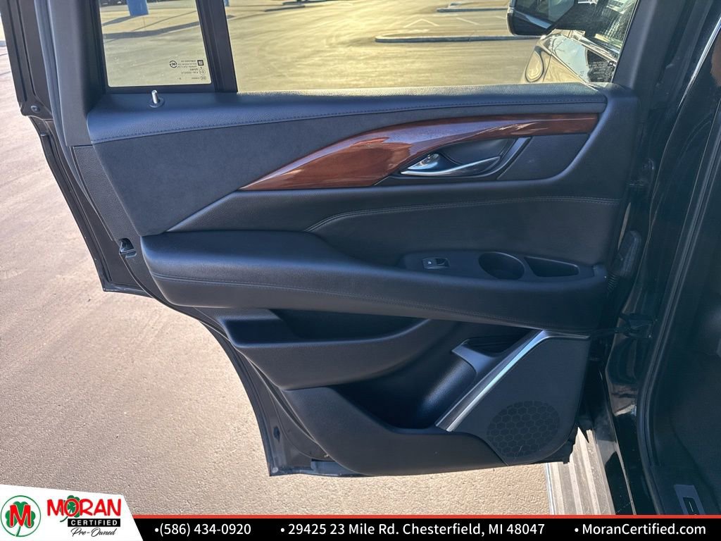 Used 2019 Cadillac Escalade Premium Luxury image 27