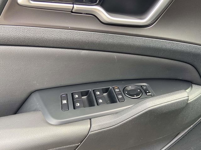 New 2026 Kia Sportage EX FWD image 12