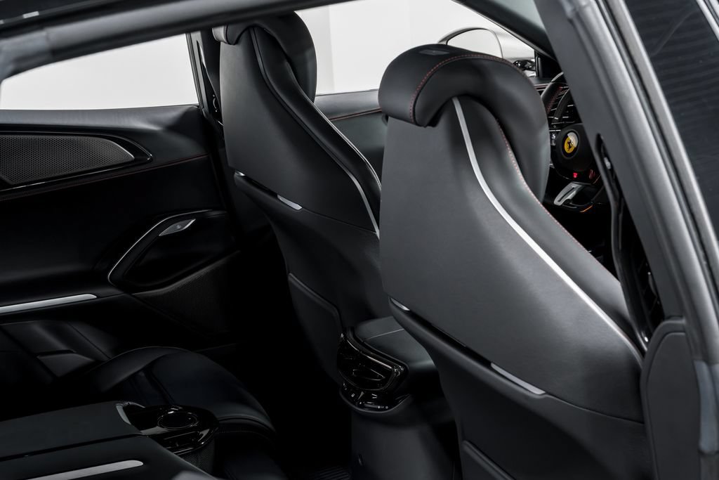Used 2024 Ferrari Purosangue AWD/4WD image 30