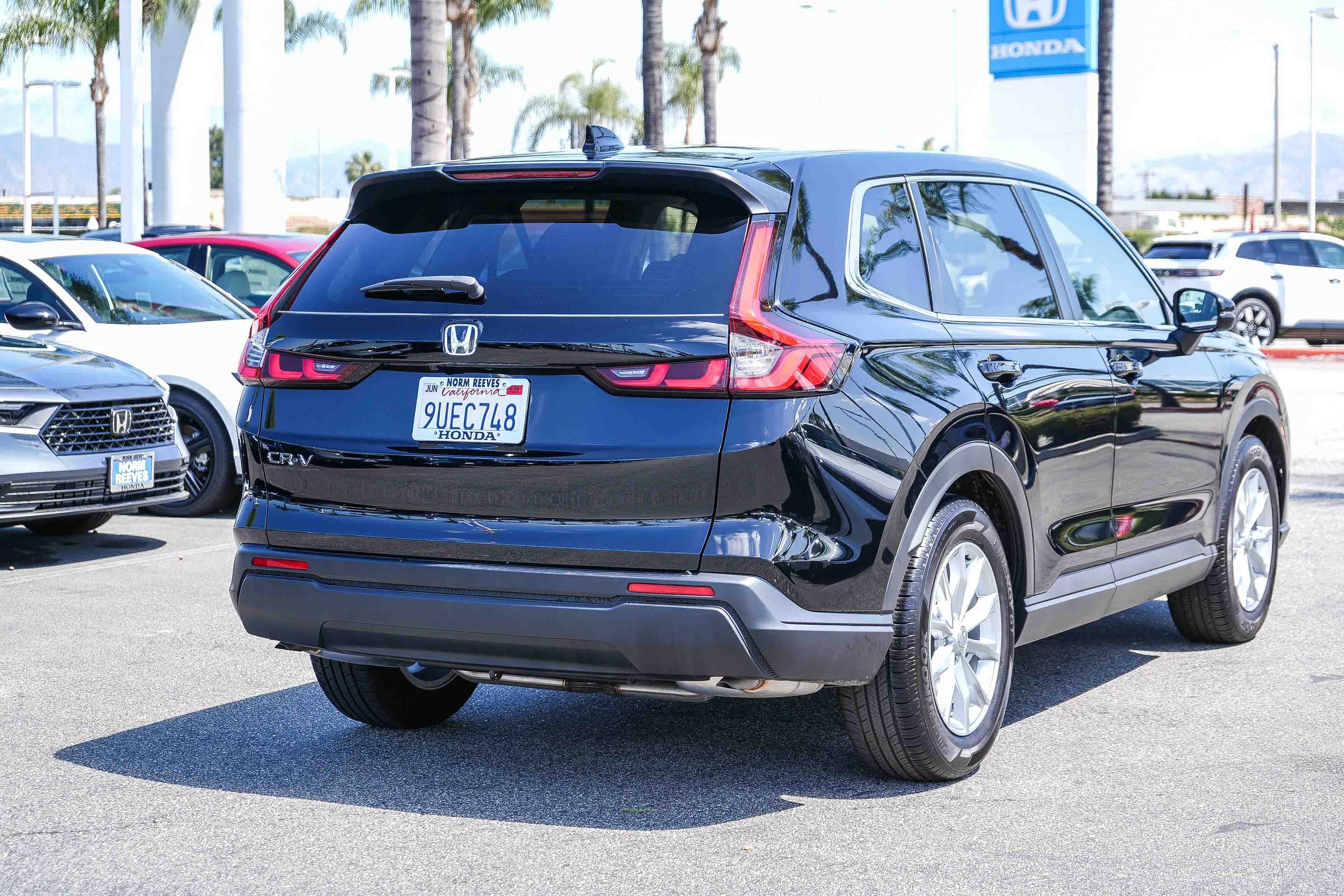 Used 2025 Honda CR-V EX image 7