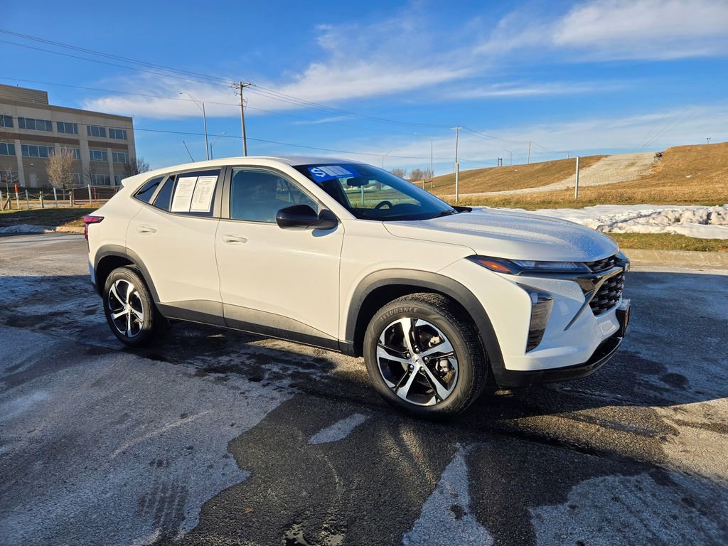 Used 2024 Chevrolet Trax RS w/ Driver Confidence Package