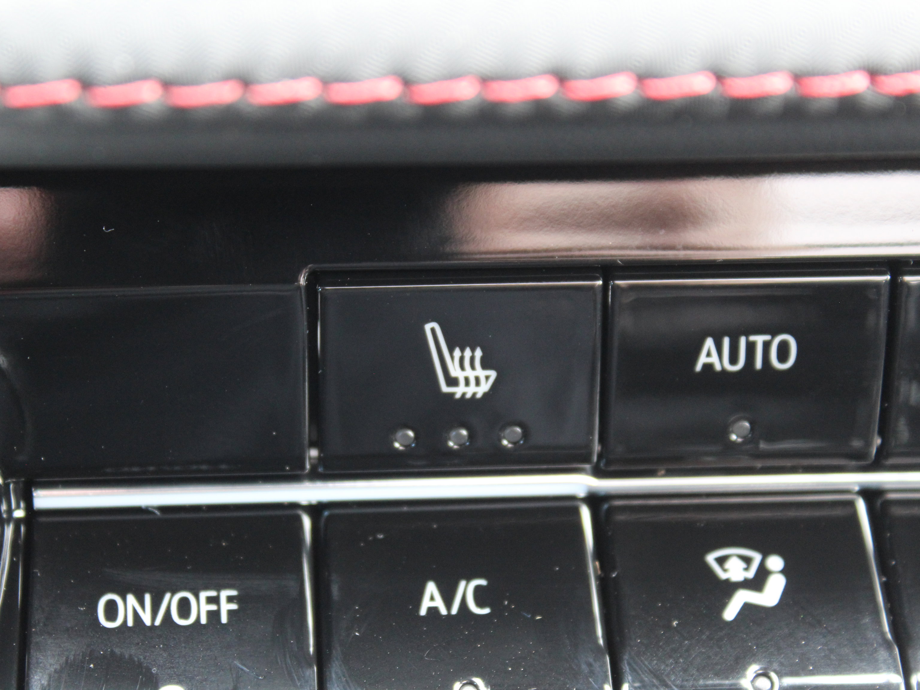 New 2026 Chevrolet Equinox RS FWD image 14