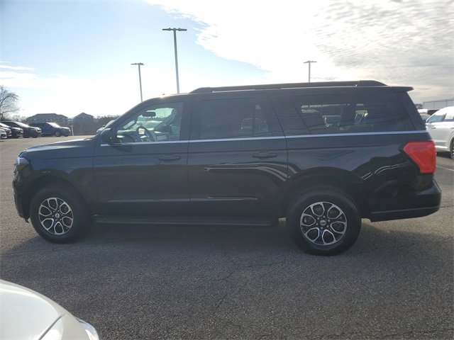 Used 2024 Ford Expedition Max XLT image 7
