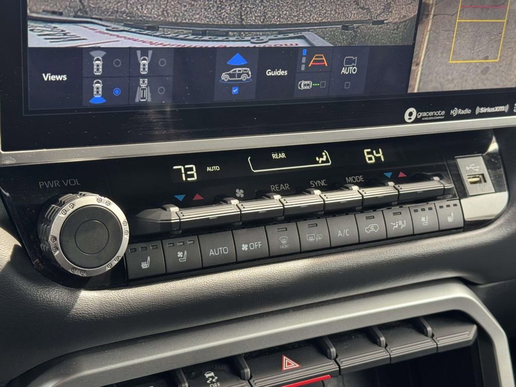 Used 2024 Toyota Sequoia Platinum image 27