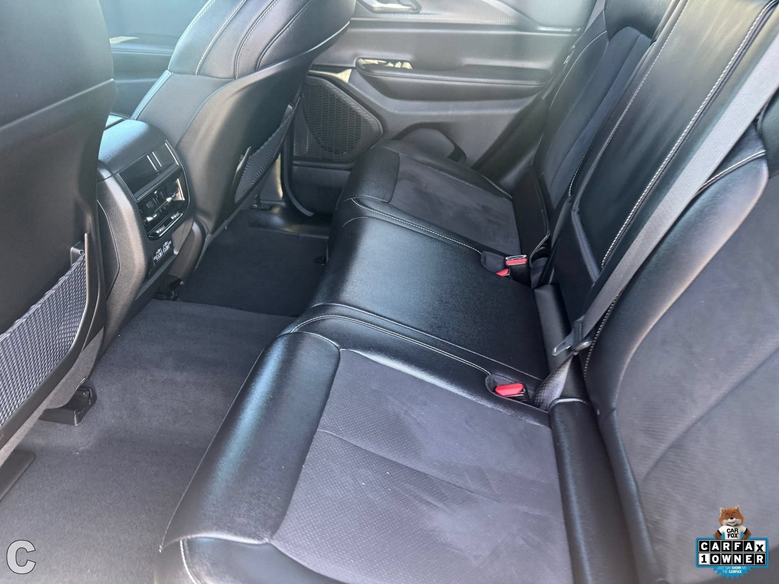 Used 2023 Jeep Grand Cherokee Altitude RWD image 17
