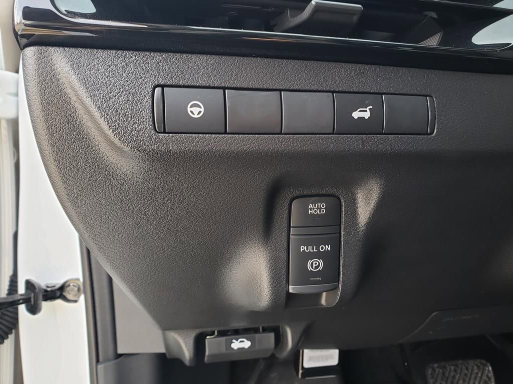Certified 2025 Nissan Murano SV AWD/4WD image 30