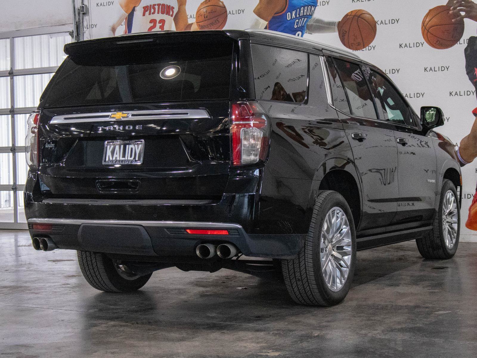 Used 2023 Chevrolet Tahoe High Country AWD/4WD image 27